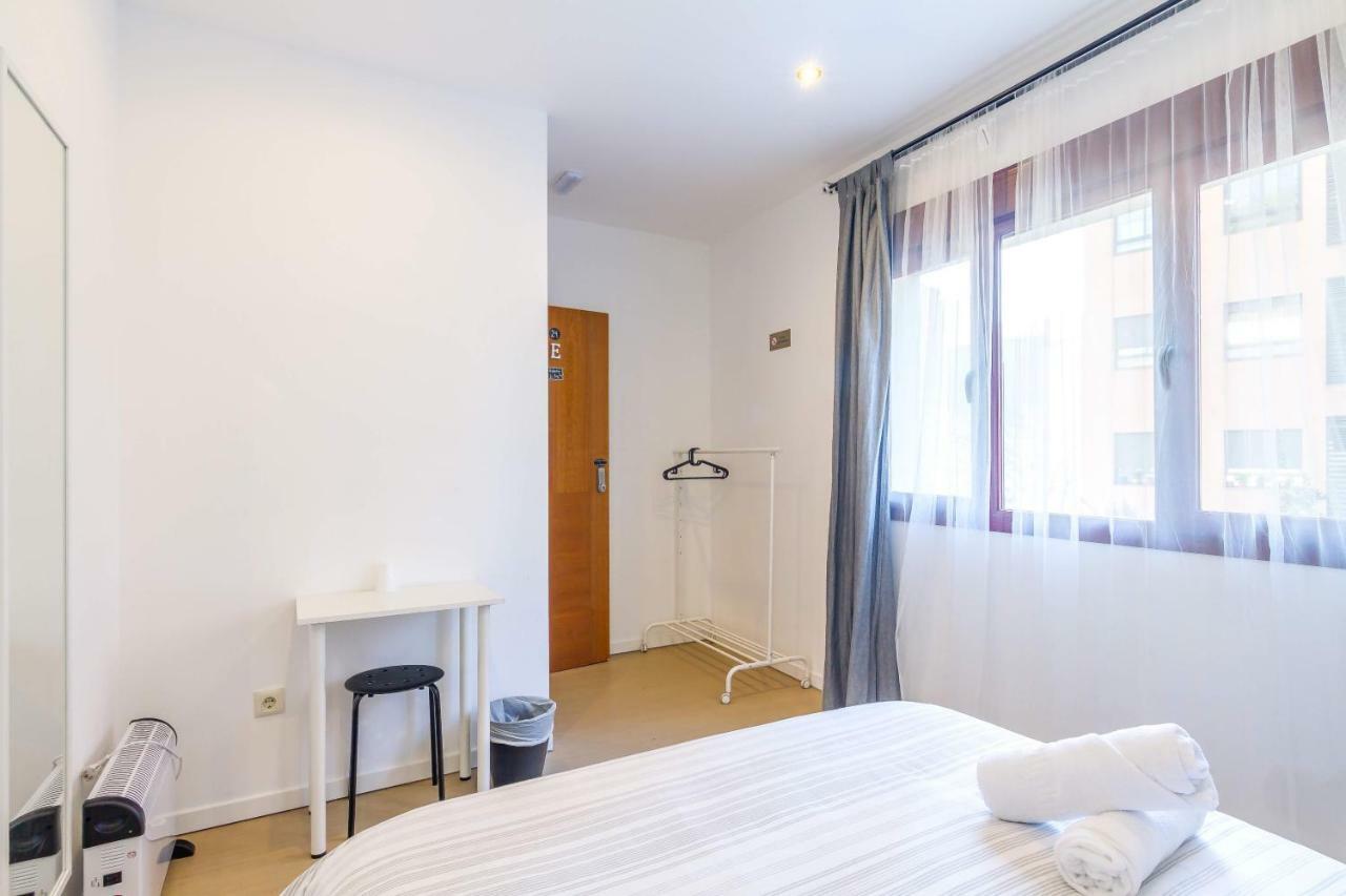 Ayz Javier Cabrini - Auto Check-in Property Pensión 2*